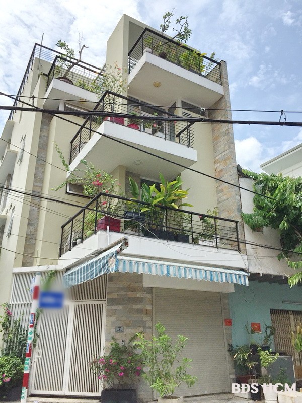 Bán nhà góc 2 mặt tiền đường số 73 phường Tân Phong Quận 7